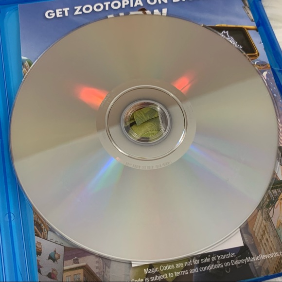 NEW Zootopia Blu-Ray DVD set - Picture 5 of 5